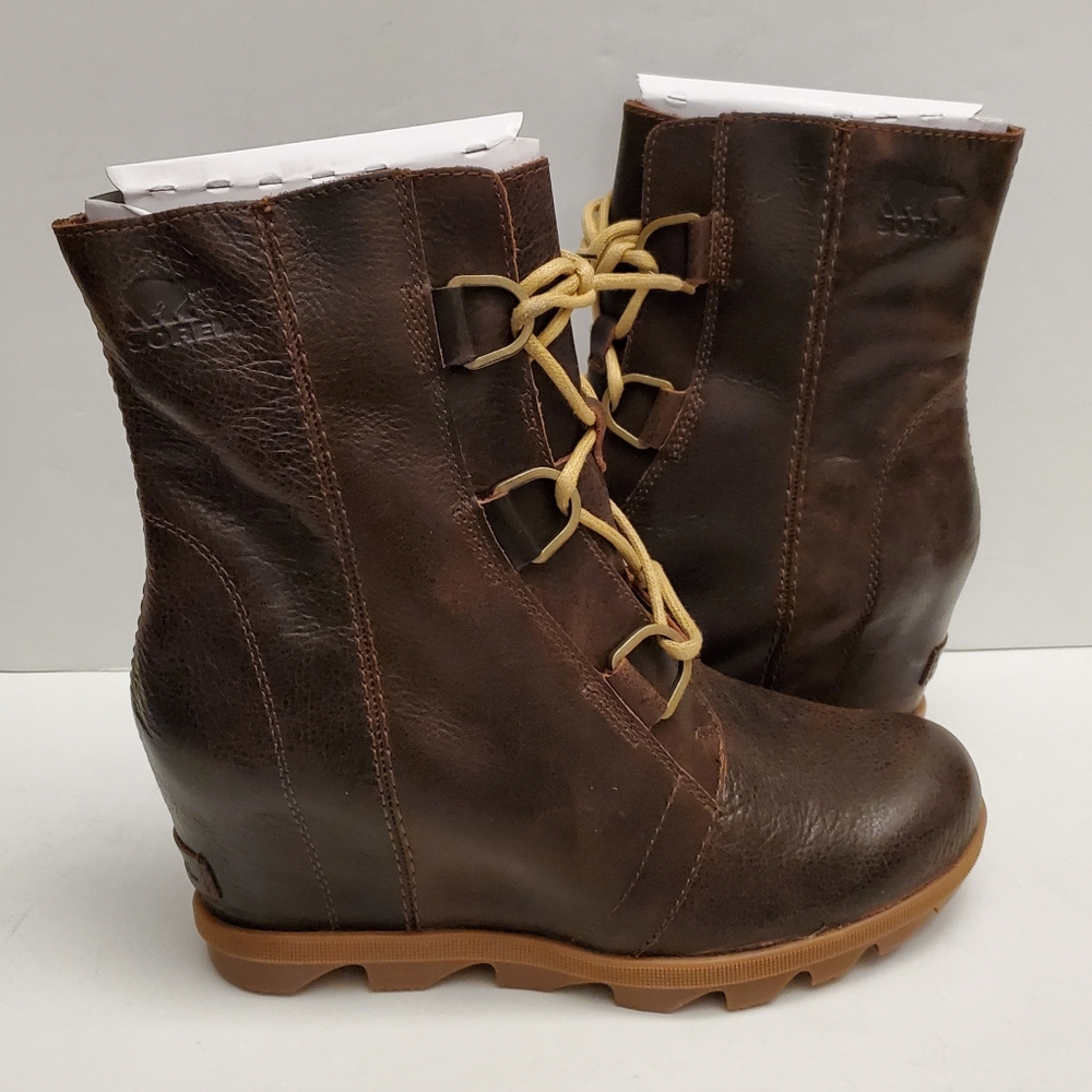 SOREL Joan of Arctic Wedge II Lace up Boot